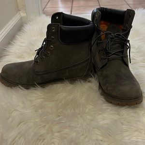 Timberland boots gray distressed